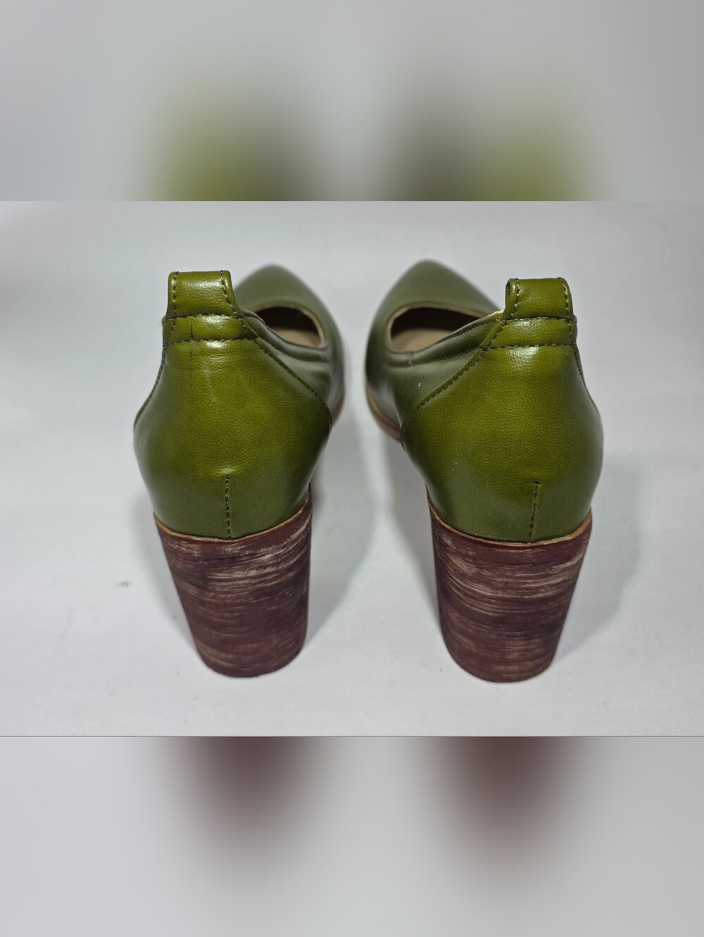 Women’s Size 41 Green Olive Block Heel Pumps Pointed Toe Slip On Shoes - Picture 3 of 8
